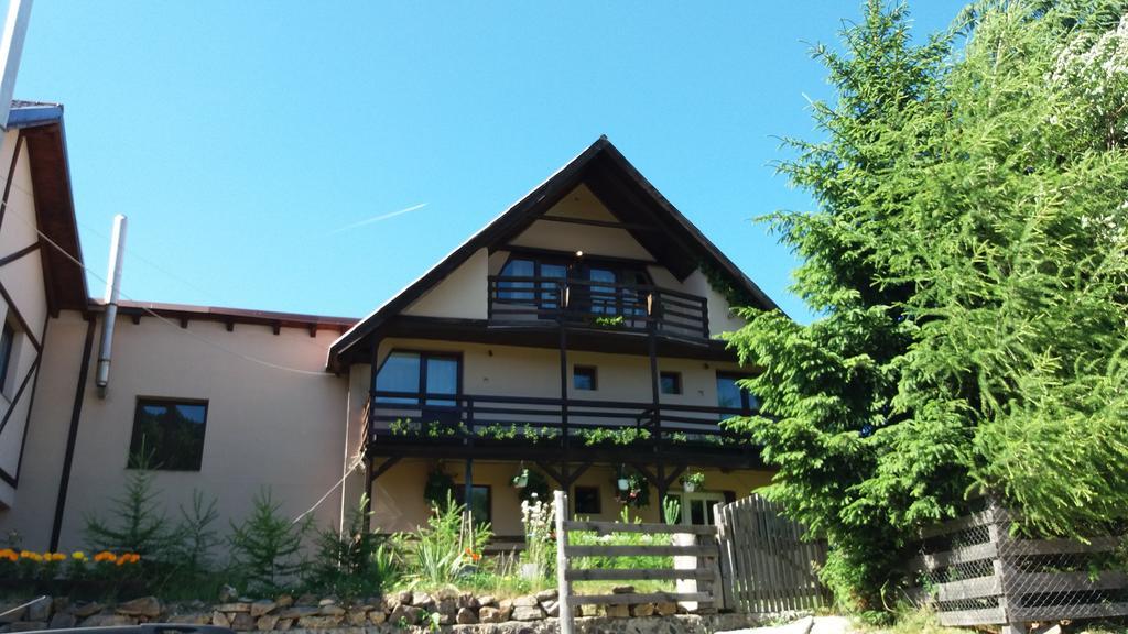 Cabana Ada 2 Vartop Exterior photo